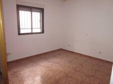 Venta Piso Velilla de San Antonio. Piso de tres habitaciones en Calle CATALUÑA. Buen estado