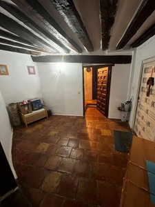 Alquiler de piso en Casco Histórico de 3 habitaciones con muebles y balcón