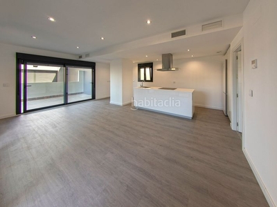 Alquiler piso en calle campamento amplio apartamento de 1 dormitorio en edificio maría josé ii (La Buhaira) en Sevilla