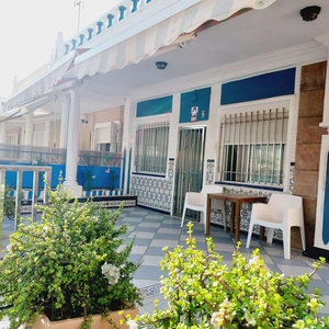 Casa en venta en Los Europeos, Torrevieja, Alicante