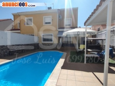 Chalet pareado en venta..