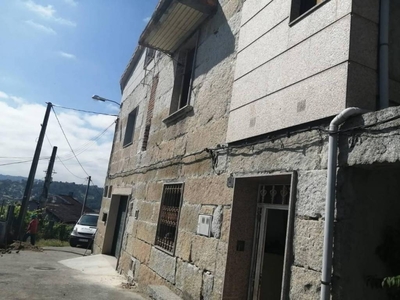 Venta Casa unifamiliar en Calle SN S/N Barbadás. A reformar 140 m²