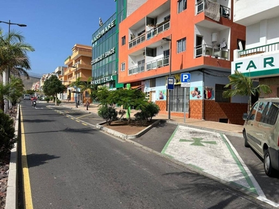 Venta Piso en Avenida Guaza. Arona. A reformar segunda planta