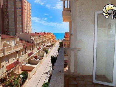 Venta Piso La Manga del Mar Menor. Piso de tres habitaciones Planta baja con terraza