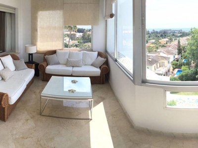 Venta Piso Marbella. Piso de tres habitaciones Cuarta planta con terraza