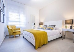 Apartamento con 2 habitaciones con ascensor, parking y aire acondicionado en Mijas