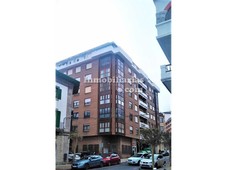 Venta Piso Castro Urdiales. Piso de cuatro habitaciones en Calle republica argentina. Buen estado segunda planta con balcón