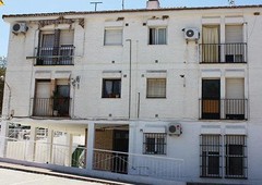 Venta Piso La Carlota. Piso de tres habitaciones en Calle Jaen. Primera planta