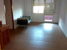 Venta Piso Plasencia. Piso de tres habitaciones en Calle Cayetano García Martín. Primera planta