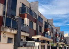 Casa adosada de alquiler en Calle Carlos Fabra Andrés, Pau Lledó