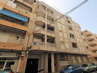 Apartamento en venta en Puerto Deportivo, Torrevieja, Alicante