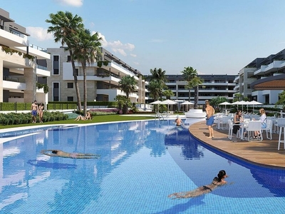 Ático en venta en Playa Flamenca - Punta Prima de 2 habitaciones con terraza y piscina
