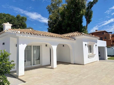 Chalet en venta en Villacana - Costalita - Saladillo, Estepona, Málaga