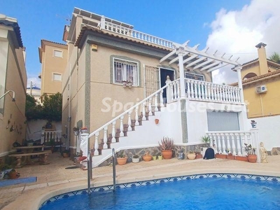 Chalet independiente en venta en San Miguel de Salinas