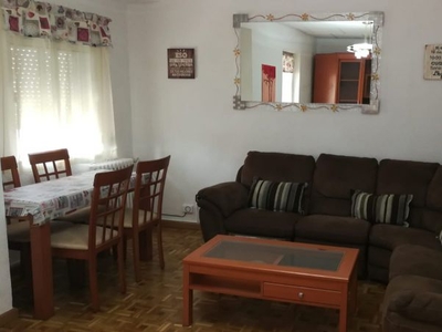 Habitaciones en C/ Covadonga, Valladolid Capital por 190€ al mes