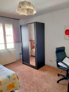 Habitaciones en Pseo Teruel, Zaragoza Capital por 290€ al mes