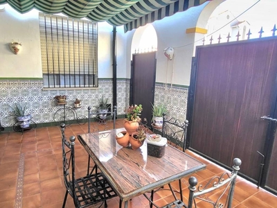 Venta Casa adosada Almodóvar del Río. Con terraza 120 m²