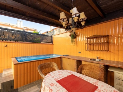 Venta Casa adosada en Europa Ogíjares. Con terraza 200 m²