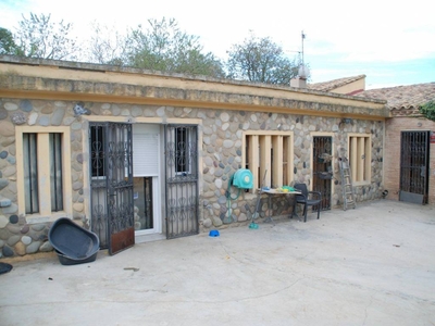 Venta Casa rústica Monzón. 500 m²