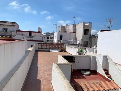 Venta Casa unifamiliar Algeciras. Buen estado con terraza 144 m²