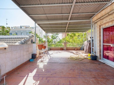 Venta Casa unifamiliar en Cadiz Granada. Con terraza 250 m²