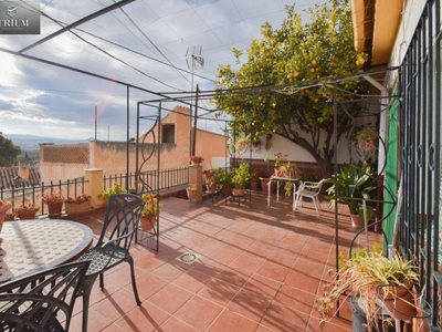 Venta Casa unifamiliar Huétor Vega. Con terraza 606 m²