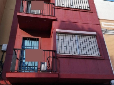 Venta Chalet Algeciras. A reformar con balcón 174 m²