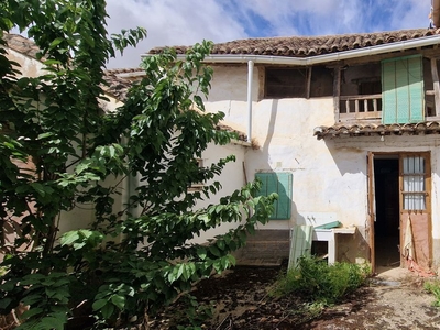 Venta de casa en Belmonte de Campos