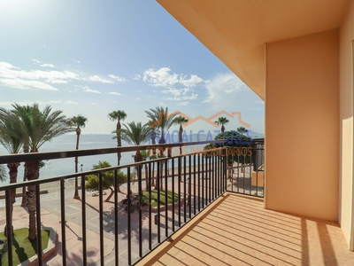 Venta de piso con terraza en Los Alcázares, Playa del Espejo