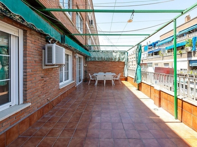 Venta de piso en Albaicín de 3 habitaciones con terraza y garaje