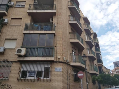 Venta Piso Alcantarilla. Piso de tres habitaciones en Calle CURA GARCIA MERCADER. Buen estado primera planta con terraza