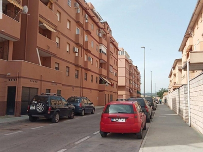 Venta Piso Algeciras. Piso de tres habitaciones Segunda planta con terraza
