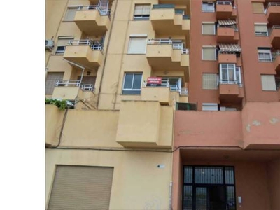 Venta Piso Benifaió. Piso de tres habitaciones en Calle Almusafes 32.