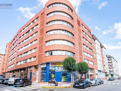 Venta Piso Camargo. Piso de dos habitaciones en Aurelio Cagigas. Primera planta