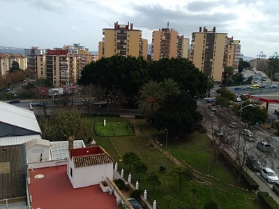 Venta Piso en Urbanizacion Nuevas Colinas. Algeciras. Muy buen estado plaza de aparcamiento