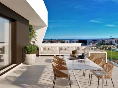 Venta Piso Estepona. Piso de tres habitaciones Segunda planta con terraza