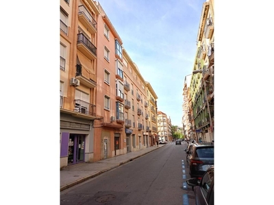 Venta Piso Huelva. Piso de dos habitaciones en Avenida alemania. Buen estado tercera planta con terraza