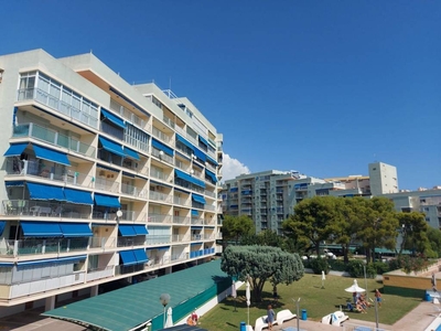 Venta Piso Oropesa del Mar - Orpesa. Piso de una habitación en Urbanizazion oromar. Muy buen estado segunda planta plaza de aparcamiento con terraza calefacción individual