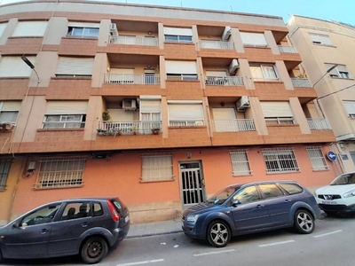 Venta Piso Torrent (València). Piso de tres habitaciones en Calle Virgen de la Purificación 30. Buen estado planta baja