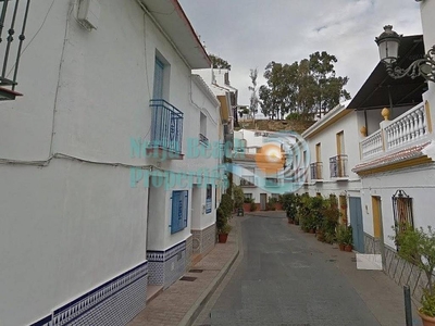 Venta Piso Torrox. Piso de tres habitaciones Buen estado con balcón