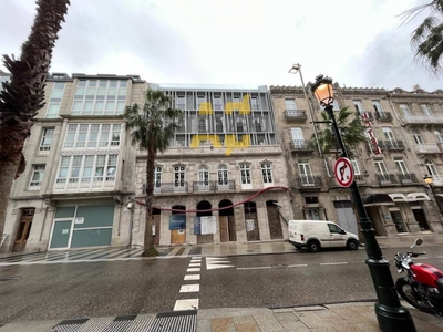 Venta Piso Vigo. Piso de tres habitaciones Nuevo con balcón