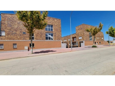 Venta Piso Yepes. Piso de dos habitaciones en Avenida SAN LUIS. Buen estado primera planta con terraza