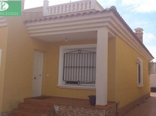 Venta Casa adosada Los Alcázares. Con terraza 120 m²
