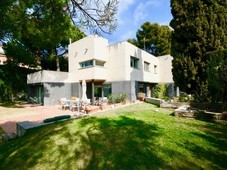 Venta Casa unifamiliar Esplugues de Llobregat. Con terraza 415 m²