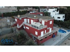 Venta Casa unifamiliar Santa Susanna. Buen estado con terraza 300 m²