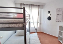 Apartamento con 3 habitaciones amueblado con ascensor, piscina, calefacción, aire acondicionado y vistas al mar en Mezquitilla