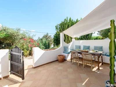 Apartamento en venta en Es Figueral, Santa Eulalia / Santa Eularia, Ibiza