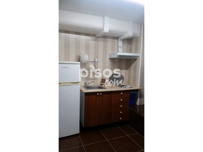 Apartamento en alquiler en Carrer del Roselló, cerca de Carrer d' Holanda en La Torrassa por 750 €/mes