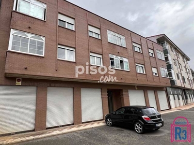Apartamento en alquiler en Carretera de León a Collanzo, cerca de Calle de la Sierra en Villaquilambre por 350 €/mes