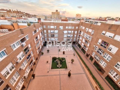 Ático en venta en Avenida de la Constitución, cerca de Calle del Doctor Michavila en Casco Antiguo por 429.900 €